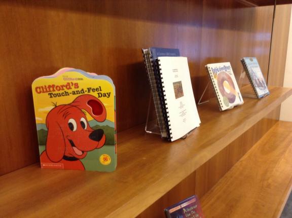 Livres d’images en braille imprimé