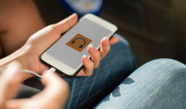 Appareil mobile et écouteurs