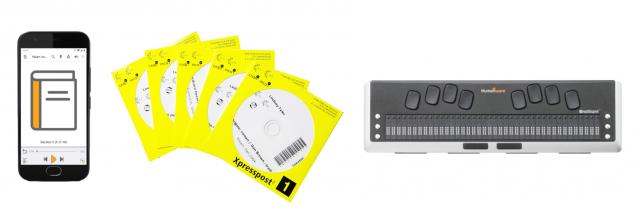 Un iPhone avec l’application EasyReader ouverte est posé près d’une pile de CD DAISY dans l’emballage jaune clair du CAÉB et d’un afficheur Brailliant